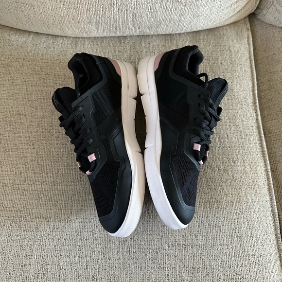 On Running The Roger Spin 'Black Pink' Women’s Size 8.5 - Picture 5 of 8
